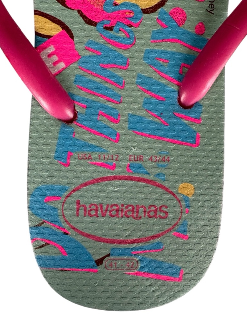 🔴 Havaianas Disney Minnie Mouse "The Future Is Female" Flip Flops 11/12 NWOT - Picture 3 of 6